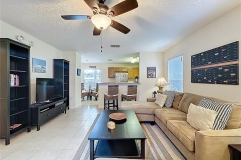 House in Haines City, Florida 4 bedrooms, 152.73 sq.m. № 1837958 - photo 8