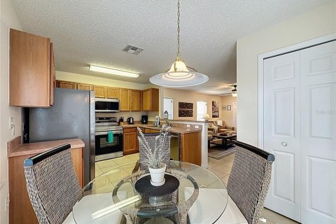 House in Haines City, Florida 4 bedrooms, 152.73 sq.m. № 1837958 - photo 19