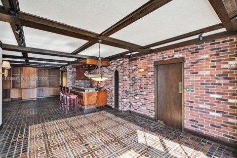 Купить кондоминиум в Майами-Бич, Флорида 3 спальни, 217.86м2, № 1997924 - фото 26