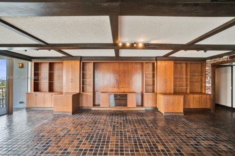 Купить кондоминиум в Майами-Бич, Флорида 3 спальни, 217.86м2, № 1997924 - фото 30