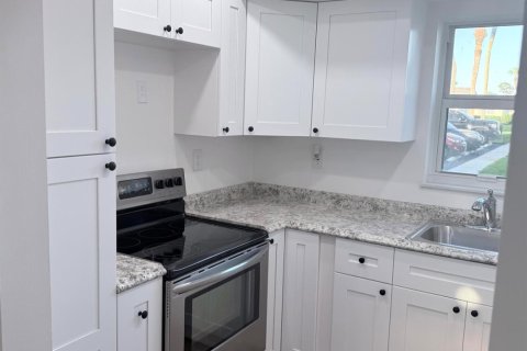 Apartment in West Palm Beach, Florida 1 bedroom, 56.76 sq.m. № 2191993 - photo 4