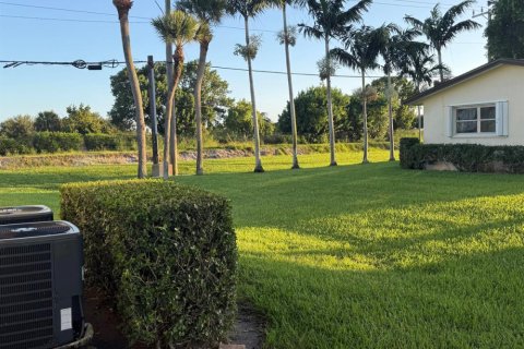 Apartment in West Palm Beach, Florida 1 bedroom, 56.76 sq.m. № 2191993 - photo 13