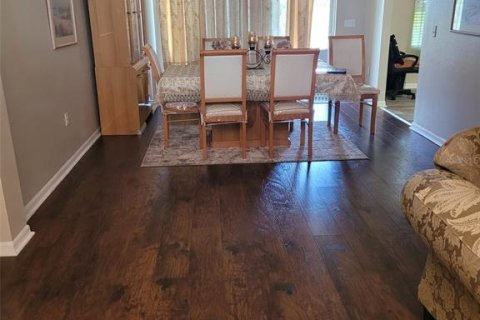 Villa ou maison à vendre à Kissimmee, Floride: 4 chambres, 219.16 m2 № 1871207 - photo 5