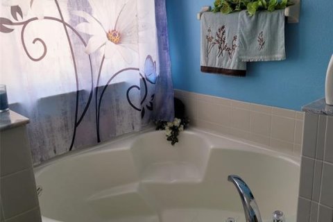 Villa ou maison à vendre à Kissimmee, Floride: 4 chambres, 219.16 m2 № 1871207 - photo 19
