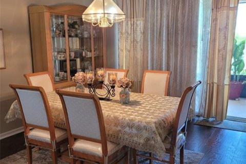 Villa ou maison à vendre à Kissimmee, Floride: 4 chambres, 219.16 m2 № 1871207 - photo 7