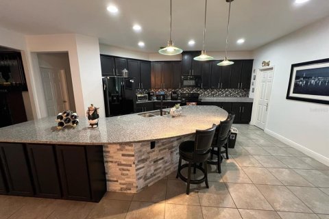 House in Orlando, Florida 4 bedrooms, 258.64 sq.m. № 1651111 - photo 10