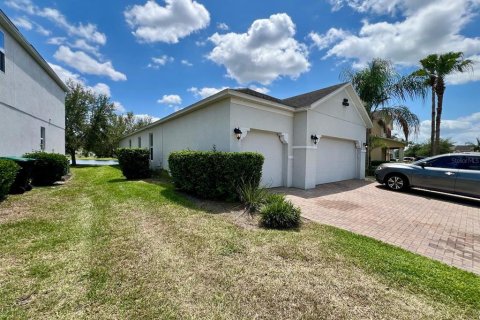 House in Orlando, Florida 4 bedrooms, 258.64 sq.m. № 1651111 - photo 2