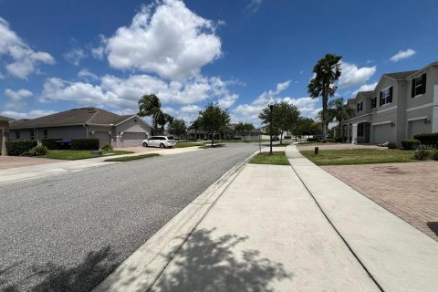 House in Orlando, Florida 4 bedrooms, 258.64 sq.m. № 1651111 - photo 8