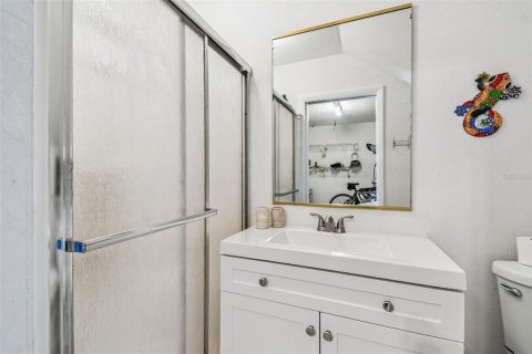 Copropriété à vendre à Tierra Verde, Floride: 3 chambres, 163.04 m2 № 1899820 - photo 25