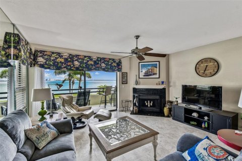 Copropriété à vendre à Tierra Verde, Floride: 3 chambres, 163.04 m2 № 1899820 - photo 3