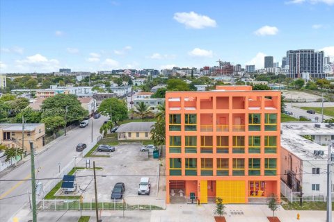 Apartment in Miami, Florida 1 bedroom № 2020767 - photo 5