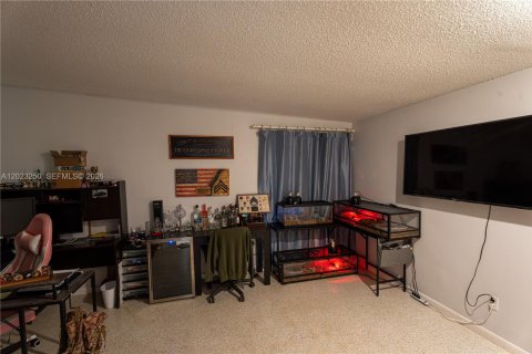 Casa en venta en Port St. Lucie, Florida, 3 dormitorios, 120.77 m2 № 2274089 - foto 14