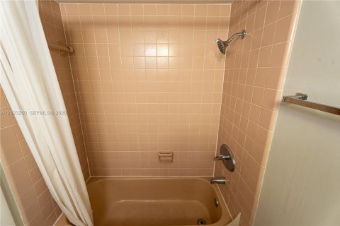Casa en venta en Port St. Lucie, Florida, 3 dormitorios, 120.77 m2 № 2274089 - foto 13