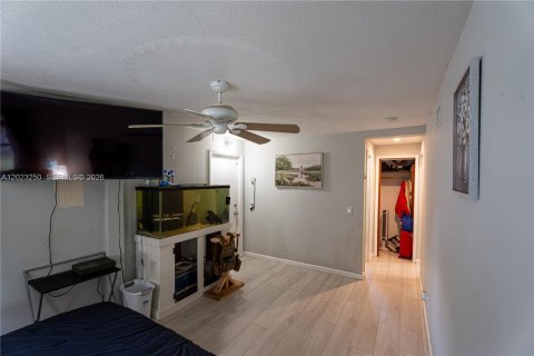Casa en venta en Port St. Lucie, Florida, 3 dormitorios, 120.77 m2 № 2274089 - foto 30
