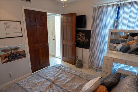 Casa en venta en Port St. Lucie, Florida, 3 dormitorios, 120.77 m2 № 2274089 - foto 7