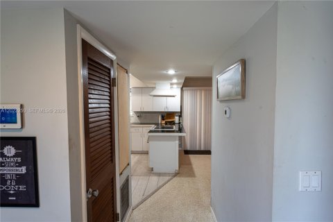 Casa en venta en Port St. Lucie, Florida, 3 dormitorios, 120.77 m2 № 2274089 - foto 11