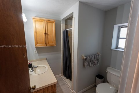 Casa en venta en Port St. Lucie, Florida, 3 dormitorios, 120.77 m2 № 2274089 - foto 28