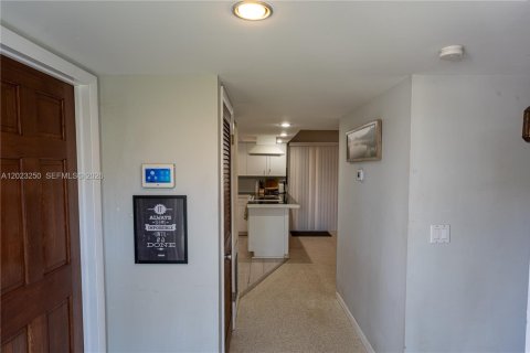 Casa en venta en Port St. Lucie, Florida, 3 dormitorios, 120.77 m2 № 2274089 - foto 5