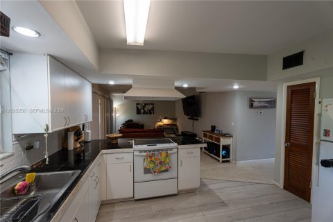 Casa en venta en Port St. Lucie, Florida, 3 dormitorios, 120.77 m2 № 2274089 - foto 22