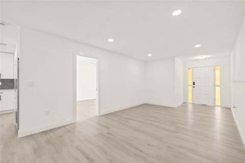 Купить виллу или дом в Спринг-Хилл, Флорида 3 комнаты, 135.27м2, № 1837368 - фото 3