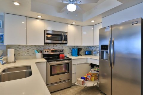 Condo in New Smyrna Beach, Florida, 3 bedrooms  № 1245392 - photo 10