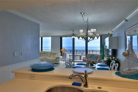 Condo in New Smyrna Beach, Florida, 3 bedrooms  № 1245392 - photo 12