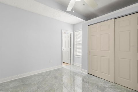 Casa en venta en Pinellas Park, Florida, 5 dormitorios, 137.4 m2 № 2196267 - foto 28