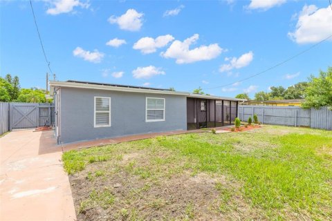 Casa en venta en Pinellas Park, Florida, 5 dormitorios, 137.4 m2 № 2196267 - foto 24