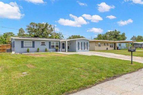 Casa en venta en Pinellas Park, Florida, 5 dormitorios, 137.4 m2 № 2196267 - foto 13