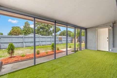 Casa en venta en Pinellas Park, Florida, 5 dormitorios, 137.4 m2 № 2196267 - foto 22