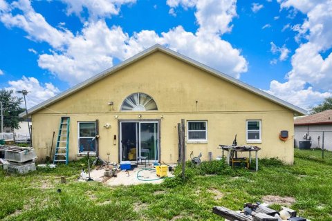 House in Kissimmee, Florida 3 bedrooms, 105.35 sq.m. № 2196787 - photo 17