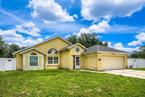 House in Kissimmee, Florida 3 bedrooms, 105.35 sq.m. № 2196787 - photo 2