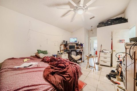 House in Kissimmee, Florida 3 bedrooms, 105.35 sq.m. № 2196787 - photo 11