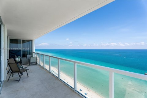 Copropriété à louer à Sunny Isles Beach, Floride: 2 chambres, 148.83 m2 № 1868426 - photo 3