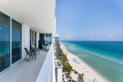 Copropriété à louer à Sunny Isles Beach, Floride: 2 chambres, 148.83 m2 № 1868426 - photo 18