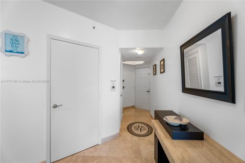 Copropriété à louer à Sunny Isles Beach, Floride: 2 chambres, 148.83 m2 № 1868426 - photo 5