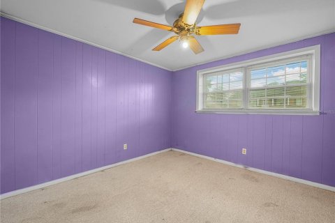 House in Winter Haven, Florida 5 bedrooms, 239.59 sq.m. № 2103631 - photo 22