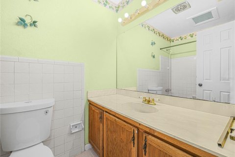 House in Winter Haven, Florida 5 bedrooms, 239.59 sq.m. № 2103631 - photo 16