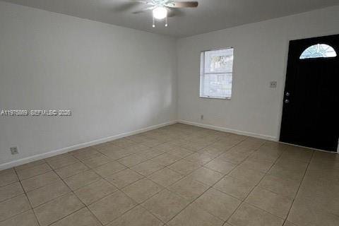 House in Hollywood, Florida 3 bedrooms, 94.02 sq.m. № 2038353 - photo 15