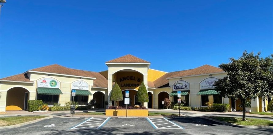 Propiedad comercial en Orlando, Florida 796.08 m2 № 1802040