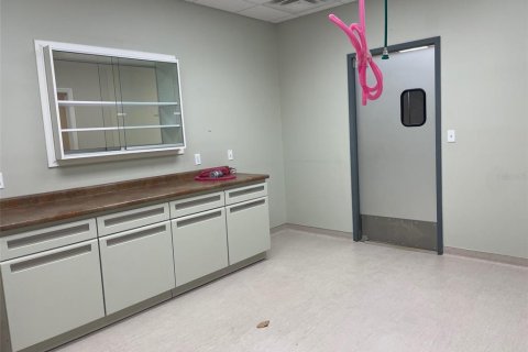 Propiedad comercial en alquiler en Orlando, Florida, 796.08 m2 № 1802040 - foto 14