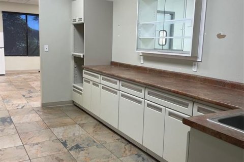 Propiedad comercial en alquiler en Orlando, Florida, 796.08 m2 № 1802040 - foto 11