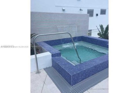 Copropriété à louer à Miami, Floride: 1 chambre, 71.16 m2 № 1938728 - photo 12