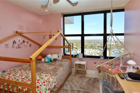 Купить кондоминиум в Халландейл-Бич, Флорида 2 спальни, 118.91м2, № 1715345 - фото 21