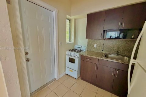 Apartment in Coral Gables, Florida 1 bedroom, 65.03 sq.m. № 2058846 - photo 6