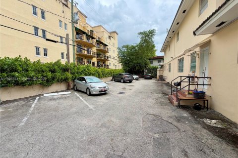 Apartment in Coral Gables, Florida 1 bedroom, 65.03 sq.m. № 2058846 - photo 11