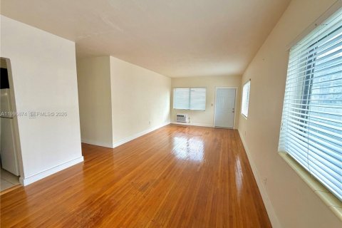 Apartment in Coral Gables, Florida 1 bedroom, 65.03 sq.m. № 2058846 - photo 4