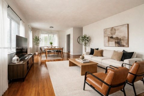 Apartment in Coral Gables, Florida 1 bedroom, 65.03 sq.m. № 2058846 - photo 2