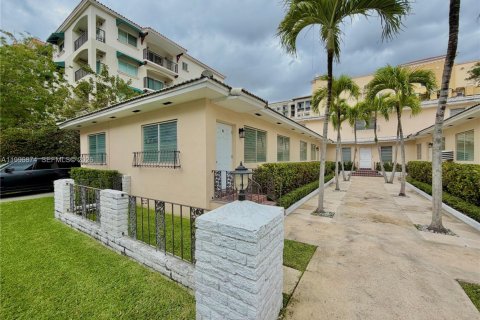 Apartment in Coral Gables, Florida 1 bedroom, 65.03 sq.m. № 2058846 - photo 10