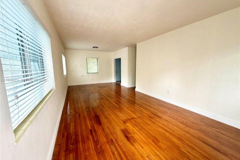 Apartment in Coral Gables, Florida 1 bedroom, 65.03 sq.m. № 2058846 - photo 3